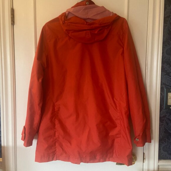 Vintage windbreaker rain jacket - size sm-med - Canadian - mid length, travel - Picture 9 of 16